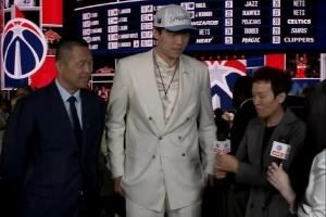 疑似杨瀚森妈妈发文:瀚森虚胖状态下滑谁的责任?只有妈妈知道!